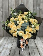 Букет цветов из:  Розы и Лизиантусы в Хатукае