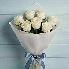 Букет 7 Белых роз Эдлесс Лав в Хатукае