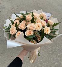 Букет Кремовые розы Латте в Хатукае