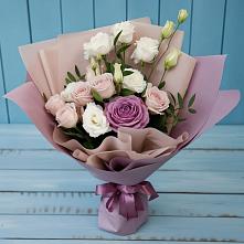 Букет цветов из:  Розы и Лизиантусы в Хатукае