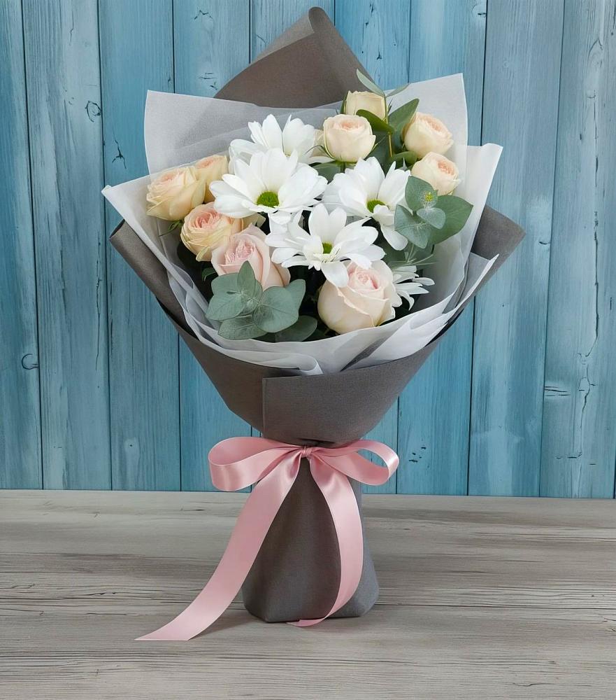 Букет цветов из: Хризантемы и Розы в Хатукае