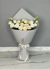 Букет цветов из:  Розы и Лизиантусы в Хатукае